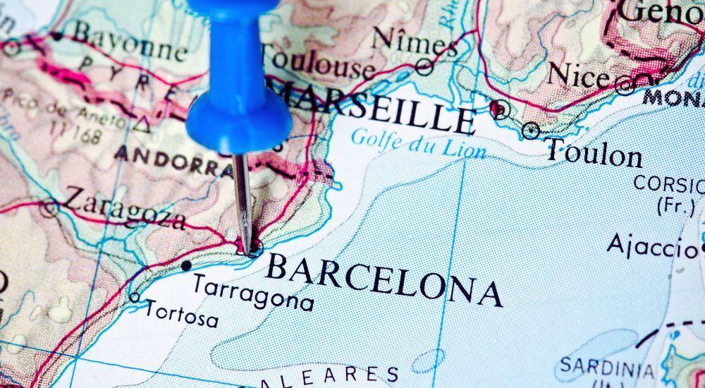 Barcelona in a Weekend: Gaudí, Tapas & Beach Vibes