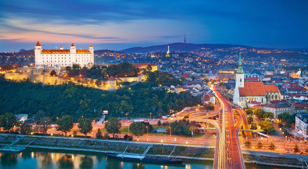 Vienna Train Guide: Discover Austria’s Rail Routes